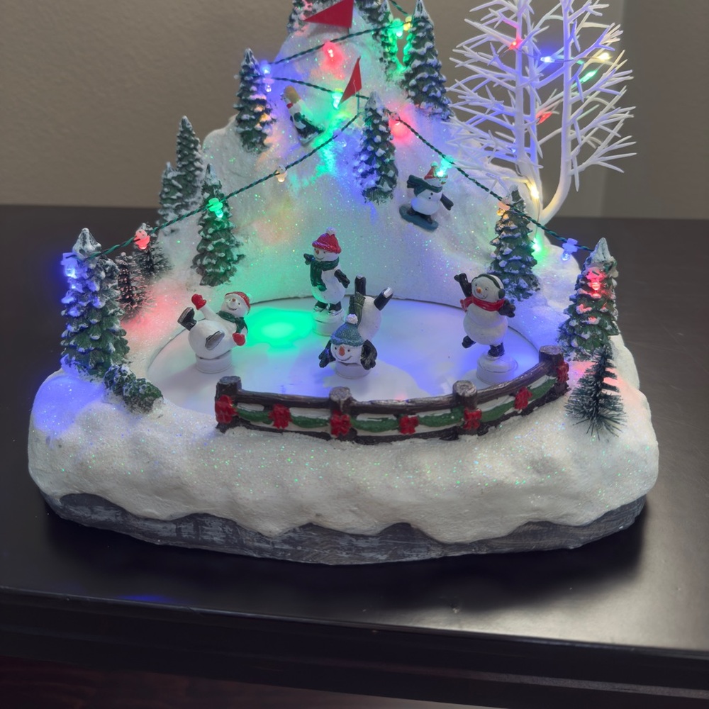 St. Nicholas Square Snow People Skiing 
*New in Box